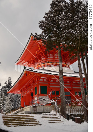 Koyasan Nemoto pagoda of snow Koyasan Nemoto pagoda of snow 5775483