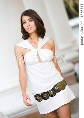Walking lady 5776551