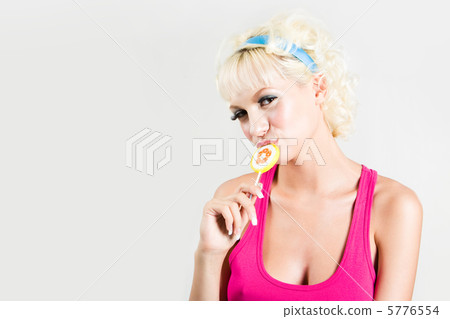 Blonde with lollipop 5776554