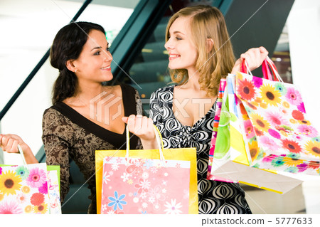 Friendly look Friendly look 5777633