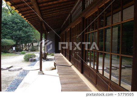 Samurai residence side edge 5779505