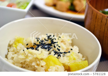 Sweet potato rice 5781128