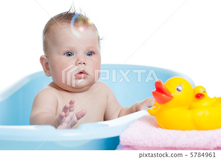 baby kid taking bath and playing 5784961