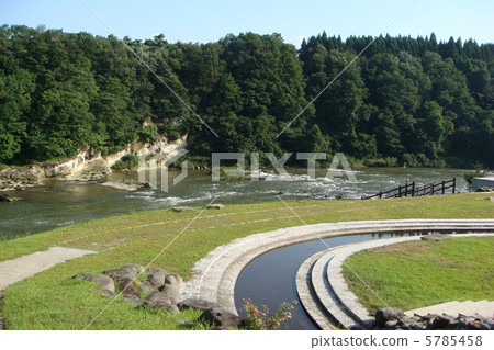 Hayato-no-mori Park of the Murofashi River's "Hayate no saase" 5785458