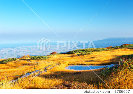 Yamagata Shonai Town Tsukiyama Midagahara 5786637