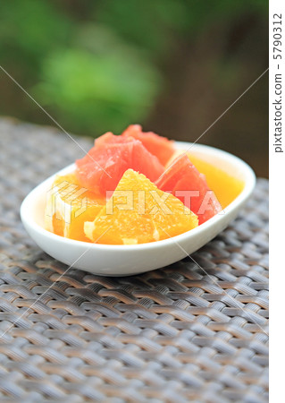 美味的葡萄柚 5790312