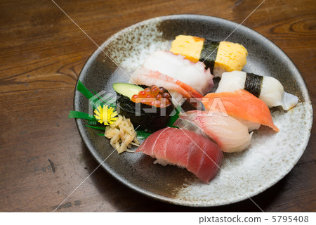sushi sushi 5795408