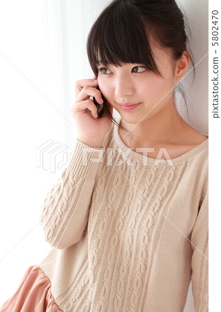 自然可愛的女孩 5802470