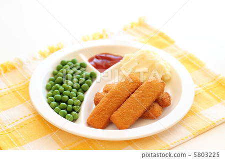Fish finger's child lunch style Fish finger's child lunch style 5803225