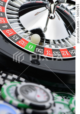 Roulette wheel in casino closeup 5809261
