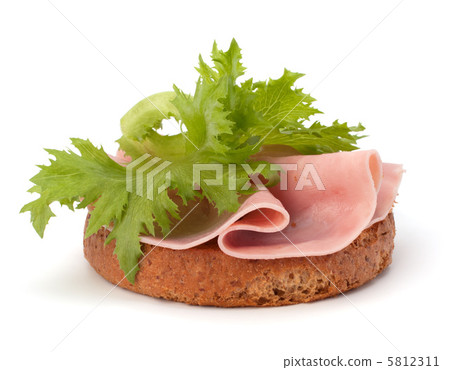 healthy sandwich with vegetable and smoked ham healthy sandwich with vegetable and smoked ham 5812311