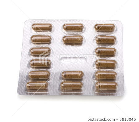 medical capsules isolated on white medical capsules isolated on white 5813046
