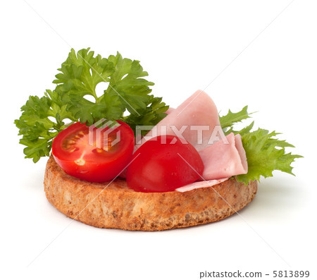 healthy sandwich with vegetable and smoked ham 5813899