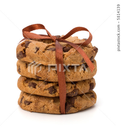 Festive wrapped chocolate pastry cookies 5814139