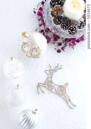 Ornaments and candles Ornaments and candles 5814673