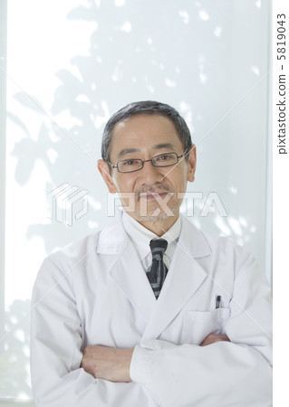 Doctor Portrait 5819043