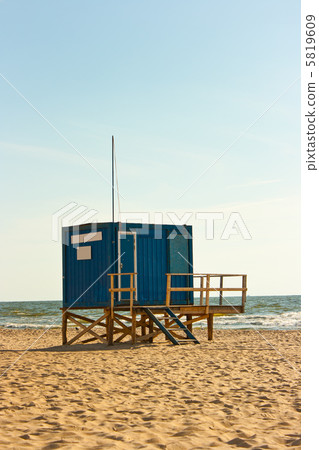 A baywatch tower 5819609