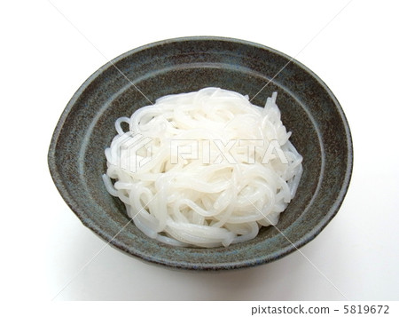 由蒟蒻麵條製成 由蒟蒻麵條製成 5819672