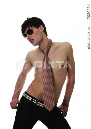 Man in glasses and tie 5820034