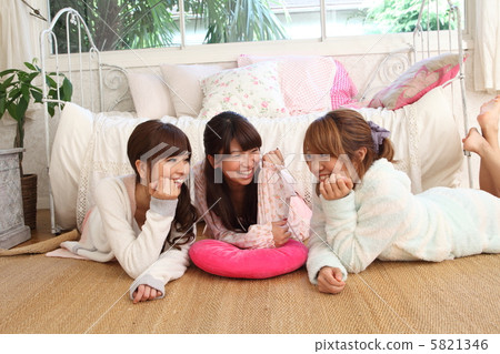 女生聚會圖片 5821346