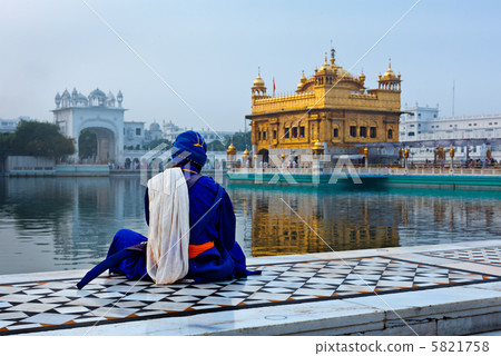 Unidentifiable Seekh Nihang warrior meditating at Sikh temple Ha Unidentifiable Seekh Nihang warrior meditating at Sikh temple Ha 5821758