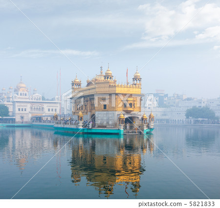 Golden Temple, Amritsar Golden Temple, Amritsar 5821833