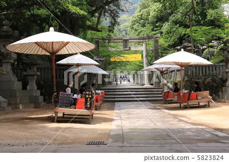 “五農”被允許在Kompira-gu神社的區域進行交易 5823824