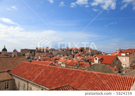 Streets of Dubrovnik 5824159