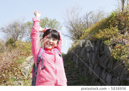 Mountain girl Mountain girl 5838936