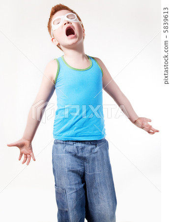 Redhead crying disappointed little boy crying Redhead crying disappointed little boy crying 5839613