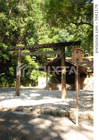 "Shingu" (Ise shrine · Utousomiya (Toyoshi Univ. Shrine) / Toyokawa-cho, Ise City Mie prefecture) located in the precincts of Ise Shrine / "Shingu" (Ise shrine · Utousomiya (Toyoshi Univ. Shrine) / Toyokawa-cho, Ise City Mie prefecture) located in the precincts of Ise Shrine / 5841579
