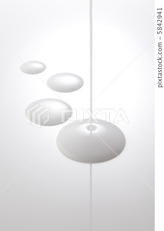 Emulsion 5842941