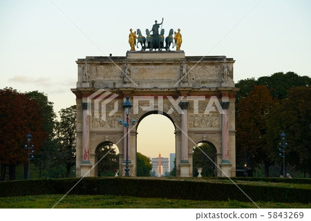 French Paris Carrousel Arc de Triomphe French Paris Carrousel Arc de Triomphe 5843269