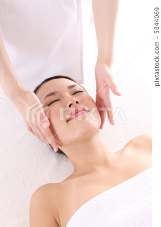 埃斯特 5844069