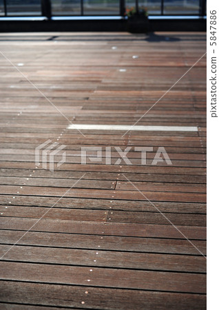 Wood deck 5847886