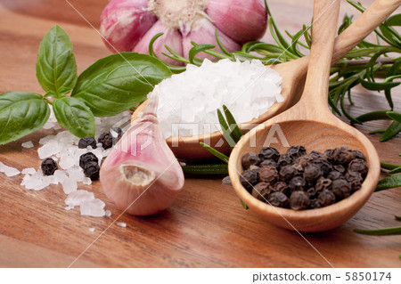 Fresh herbs and salt spoon Fresh herbs and salt spoon 5850174
