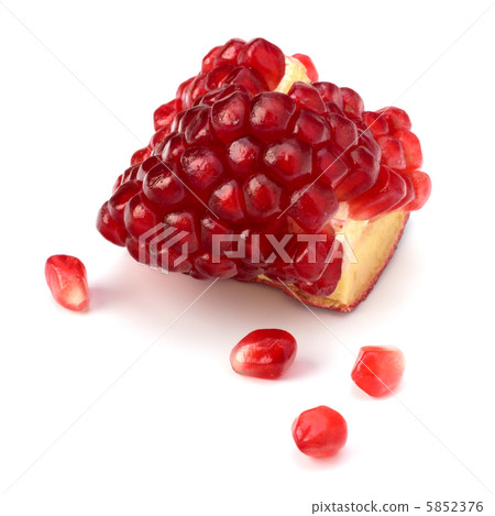 Ripe pomegranate piece Ripe pomegranate piece 5852376