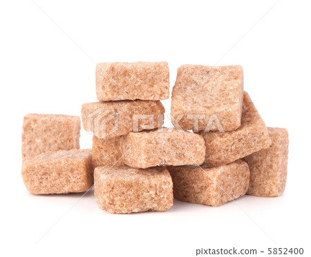 Lump brown cane sugar cubes 5852400
