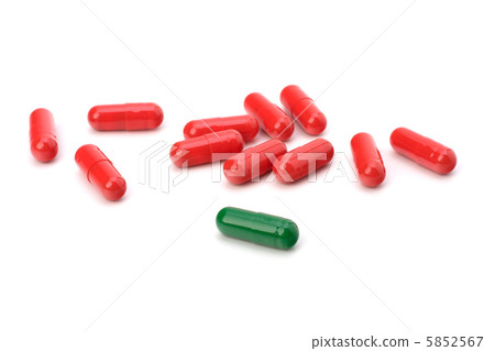 red capsules 5852567