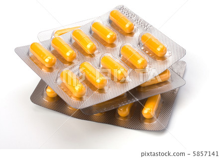 medical capsules isolated on white 5857141