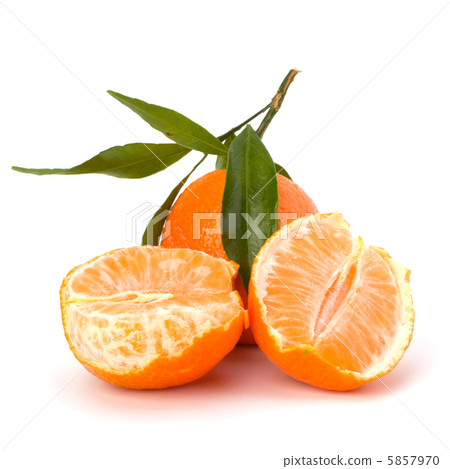Ripe tasty tangerines Ripe tasty tangerines 5857970