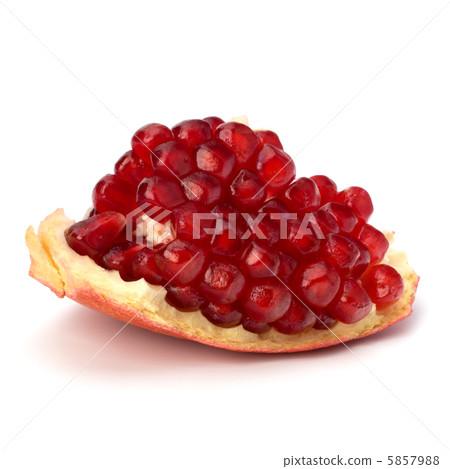 Ripe pomegranate piece 5857988