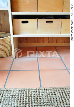 木製服裝案例 5858935