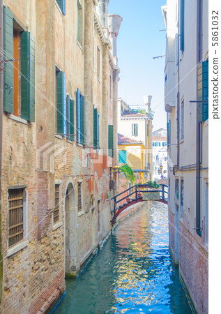 City views of venice in Italy City views of venice in Italy 5861032