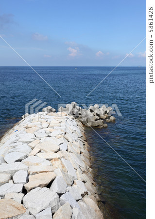breakwater 5861426
