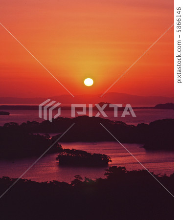 Sunrise of Matsushima 5866146