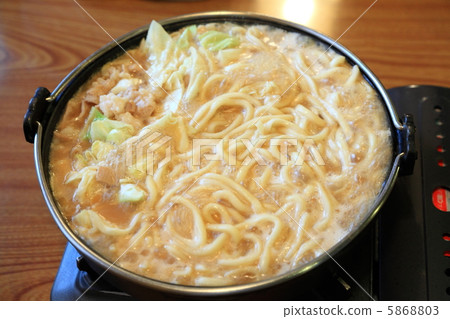 Hida beef tatchan hotpot 5868803