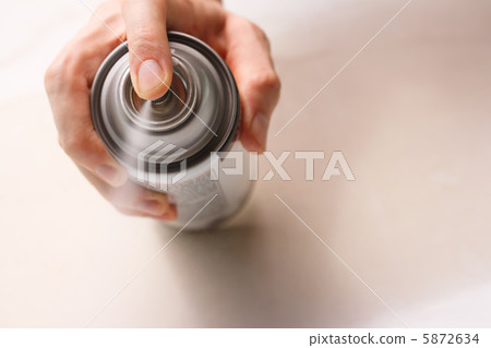 Spray can 5872634