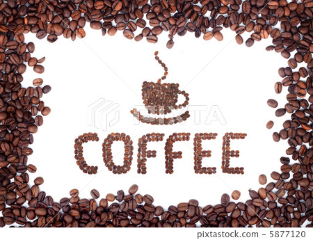 Brown roasted coffee beans 5877120