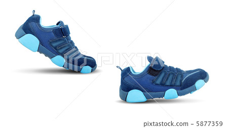 Sneakers walking by themselves 5877359